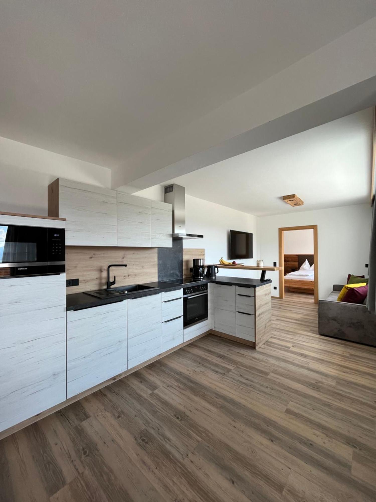 Der Wenger Apartment เวอร์เฟนแวง ภายนอก รูปภาพ